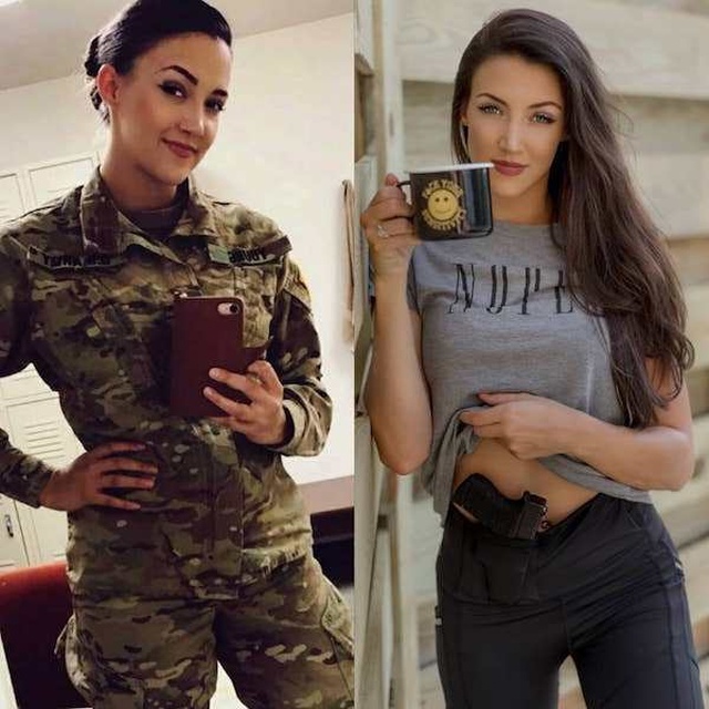 Girls With And Without Uniform (21 pics) Girls With And Without Uniform (21 pics)