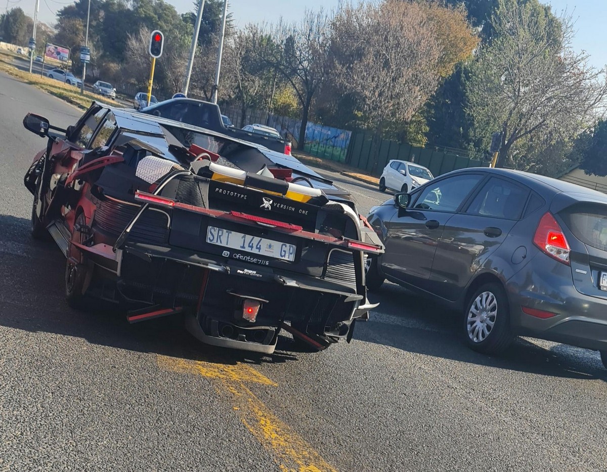 Crazy Cars (21 pics)