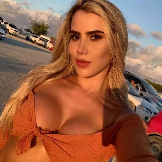 Beauty Girls (21 pics)