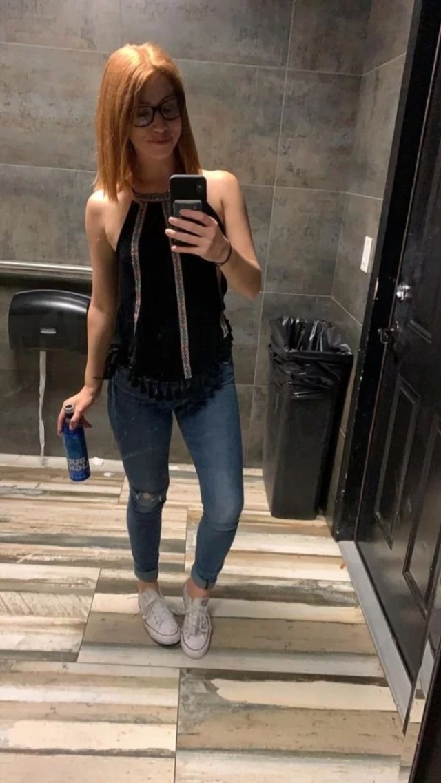 Redhead Girls (21 pics)