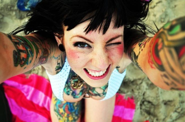 Tattooed Girls (21 pics) Tattooed Girls (21 pics)