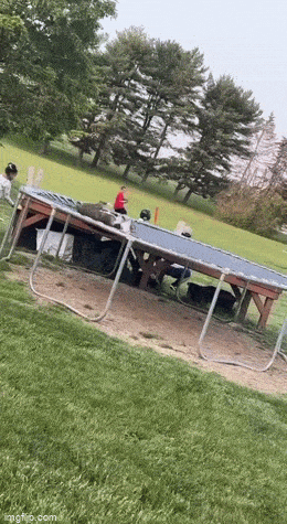 Acid GIFs, February 18 (25 gifs)