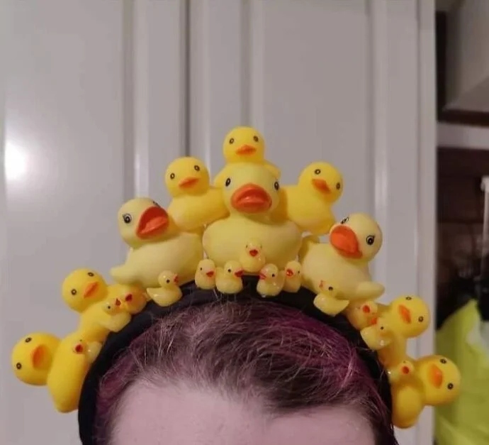 Strange DIY Crafts (23 pics) Strange DIY Crafts (23 pics)