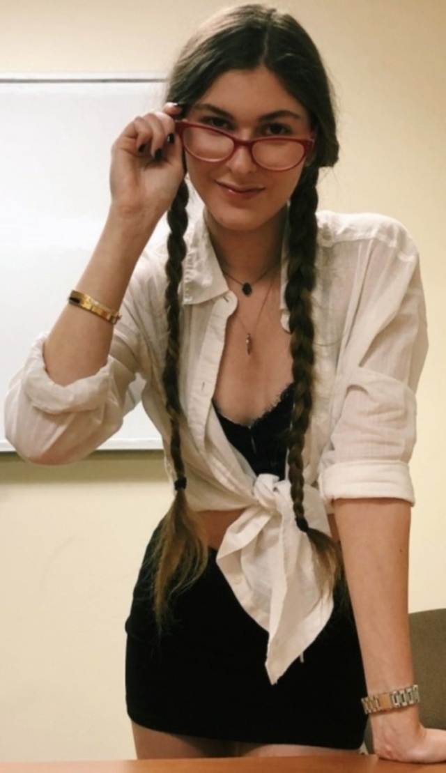 Beauty Girls (21 pics) Beauty Girls (21 pics)