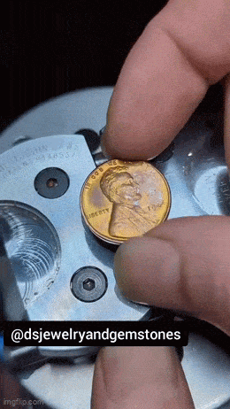 Acid GIFs, February 20 (25 gifs) Acid GIFs, February 20 (25 gifs)