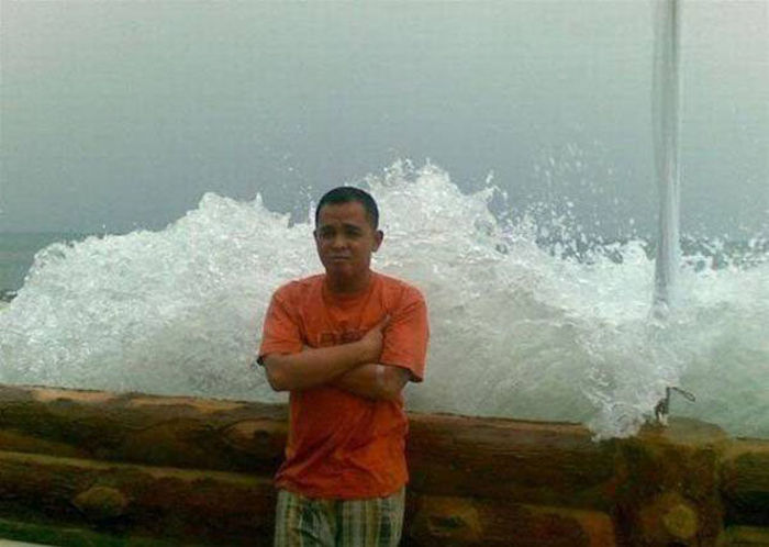 Right Moment (27 pics) Right Moment (27 pics)