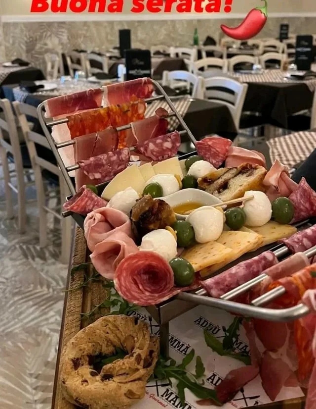 Crazy Food Serving (29 pics)