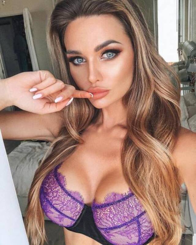 Beauty Girls (21 pics)