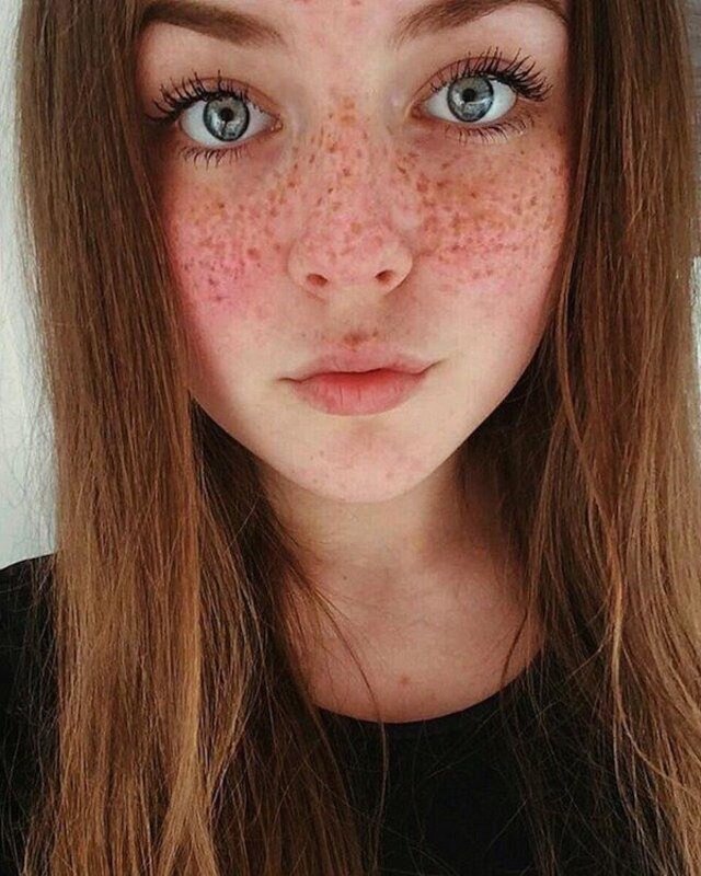 Girls With Freckles (21 pics) Girls With Freckles (21 pics)