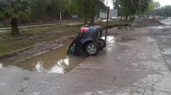 Bad Days Happen (19 pics)