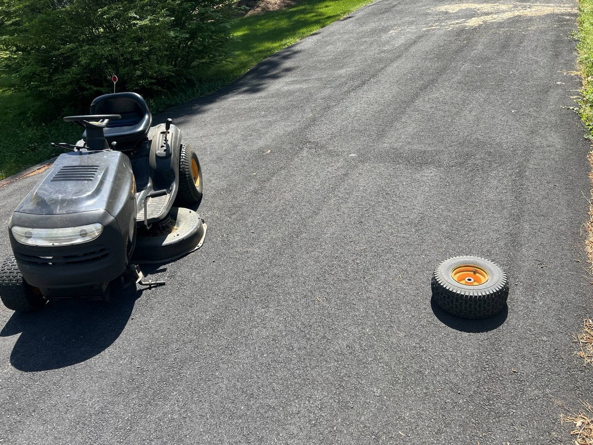 Bad Days Happen (33 pics)