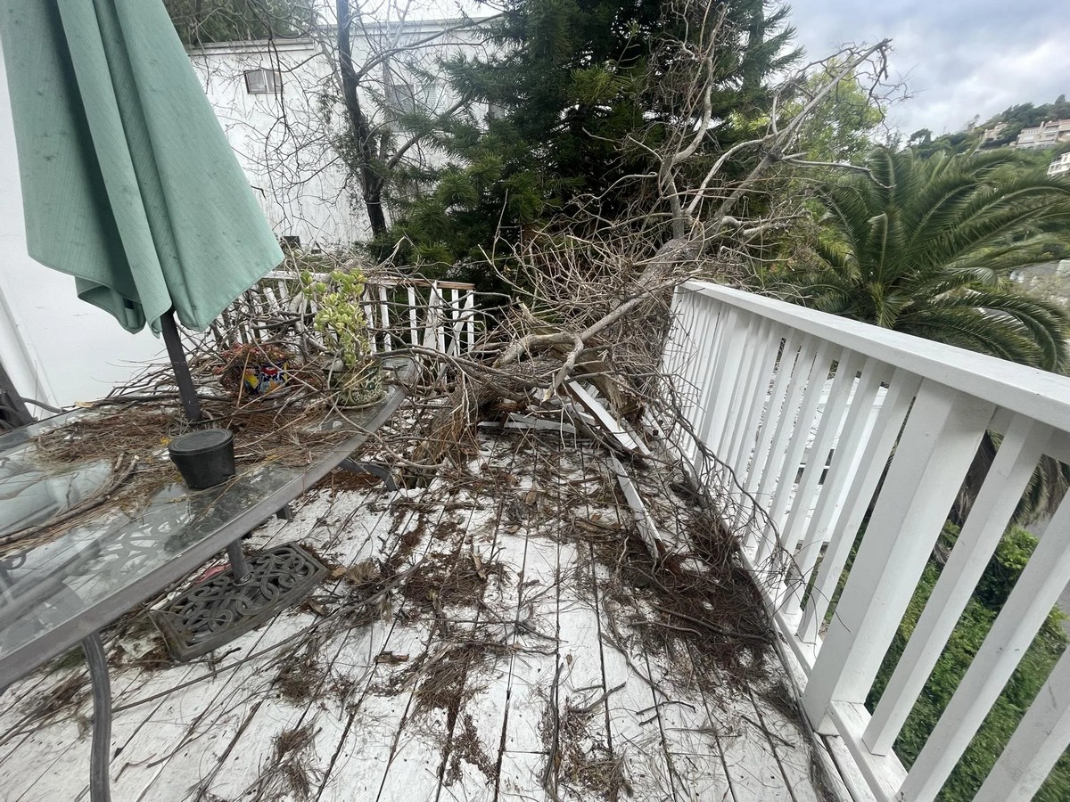 Bad Days Happen (33 pics)