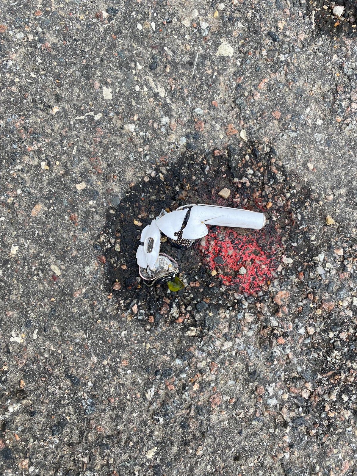 Bad Days Happen (33 pics)