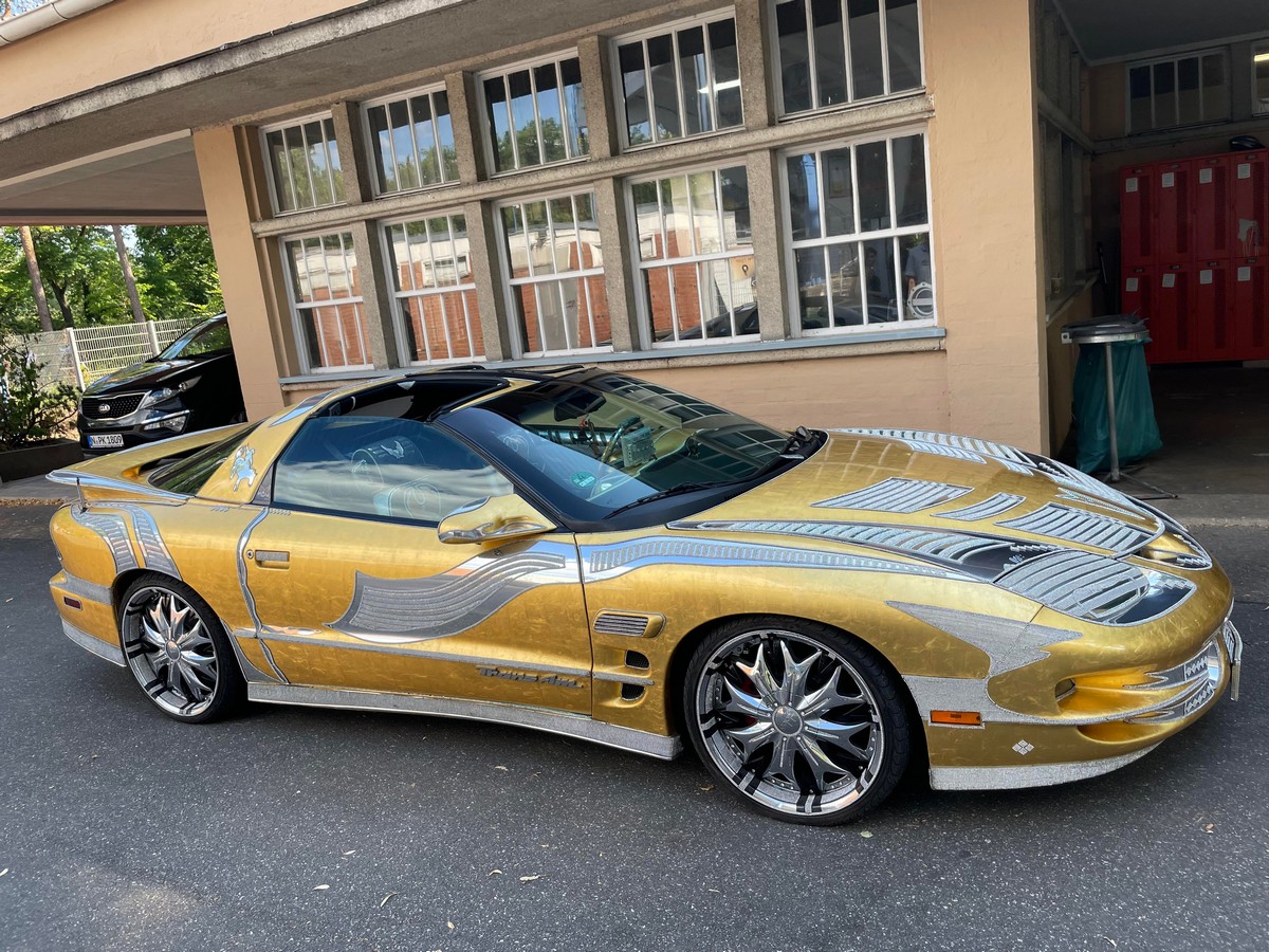 Crazy Tuning (23 pics)