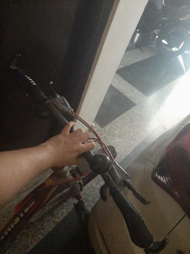 Annoying Situations (15 pics)