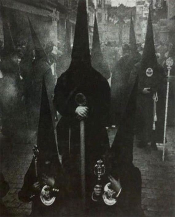 Creepy Photos (27 pics)