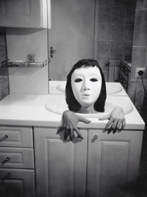 Creepy Photos (27 pics)