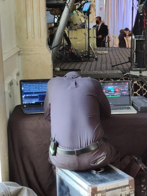 Optical Illusions (15 pics) Optical Illusions (15 pics)