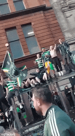 Acid GIFs, March 3 (25 gifs) Acid GIFs, March 3 (25 gifs)