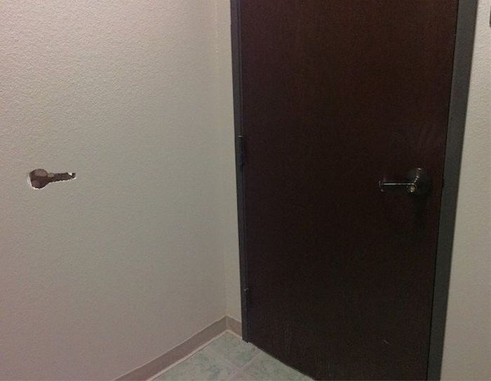 Bad Days Happen (18 pics)