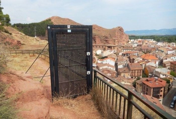 Strange Constructions (21 pics) Strange Constructions (21 pics)