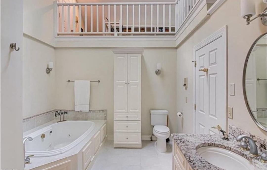 Awful Interiors (17 pics)