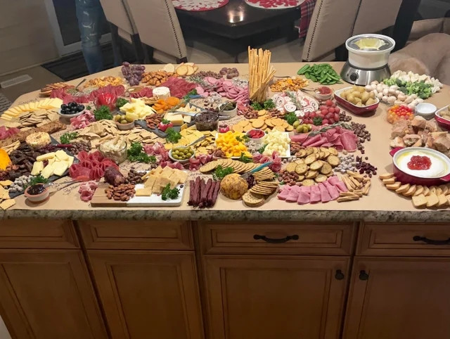 Crazy Food Serving (25 pics)