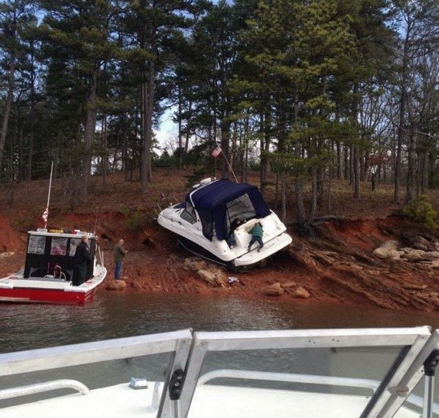 Bad Days Happen (23 pics)