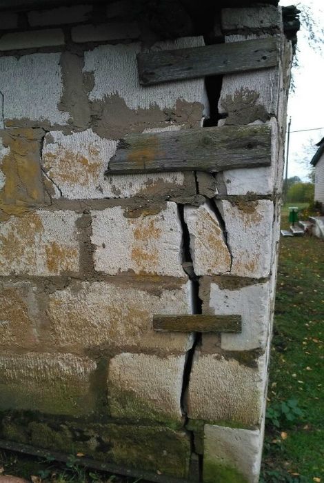 Awful Constructions (23 pics)