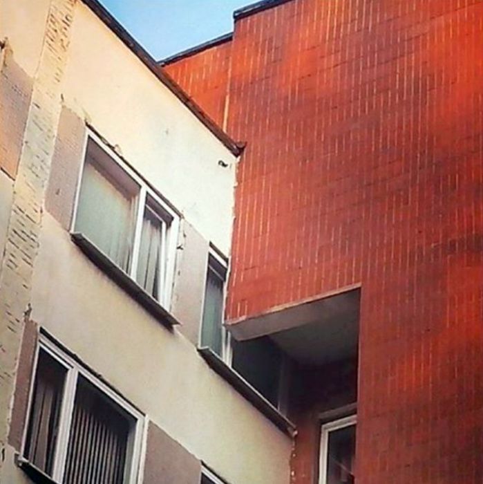 Awful Constructions (23 pics)