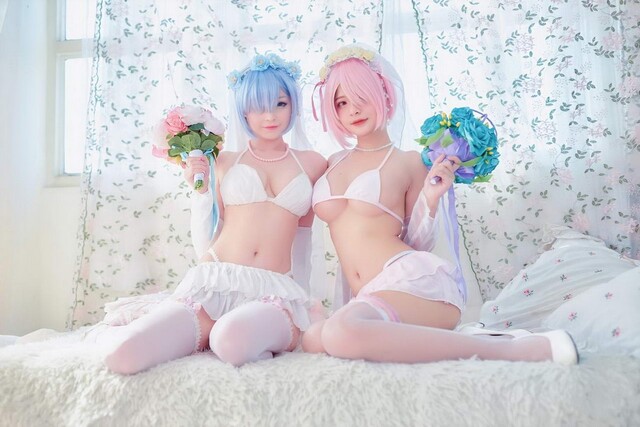 Asian Girls (21 pics)