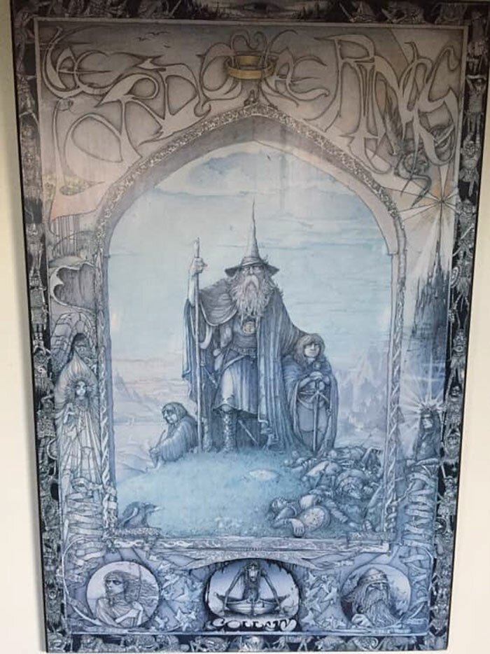 Odd Finds In Thrift Shops (25 pics)
