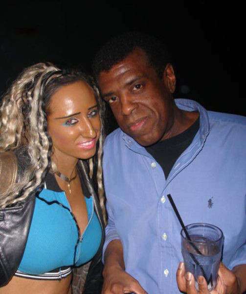 Terrible Eyebrows (14 pics)