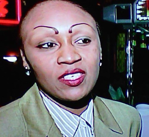 Terrible Eyebrows (14 pics)