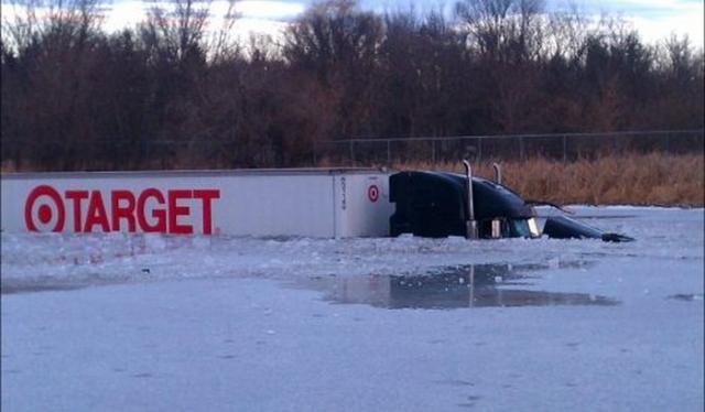 Bad Days Happen (23 pics)