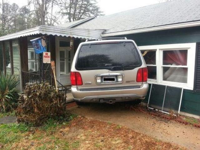 Bad Days Happen (23 pics)