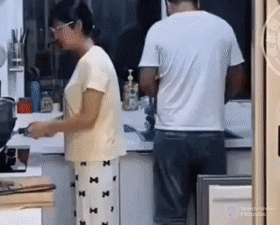 Acid GIFs, March 16 (25 gifs)