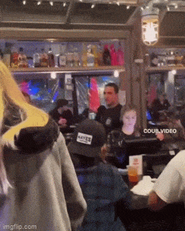 Acid GIFs, March 18 (25 gifs)