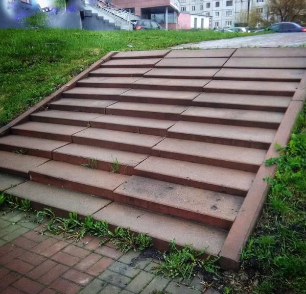 Failed Designs And Constructions (23 pics)