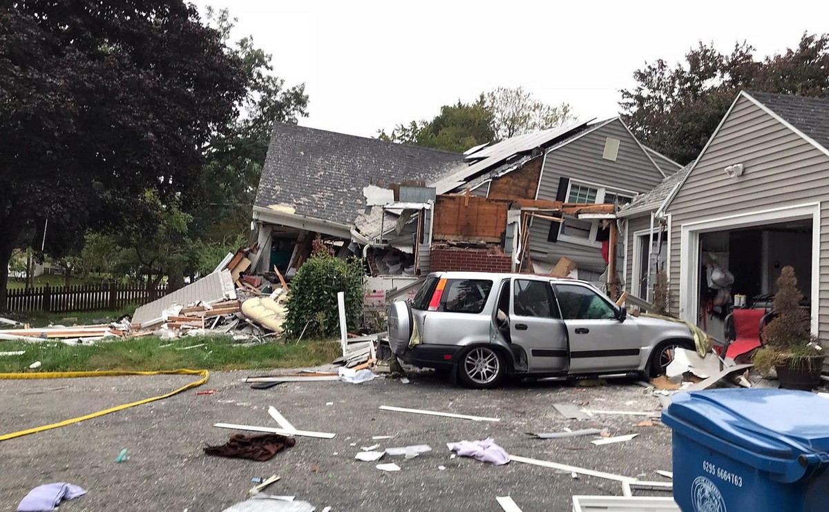 Bad Days Happen (23 pics)