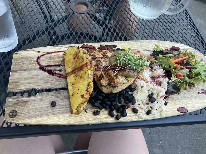 Crazy Food Serving (31 pics)