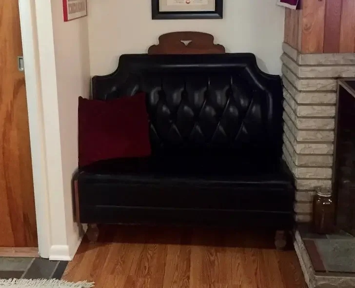 Strange Finds In Thrift Shops (15 pics)