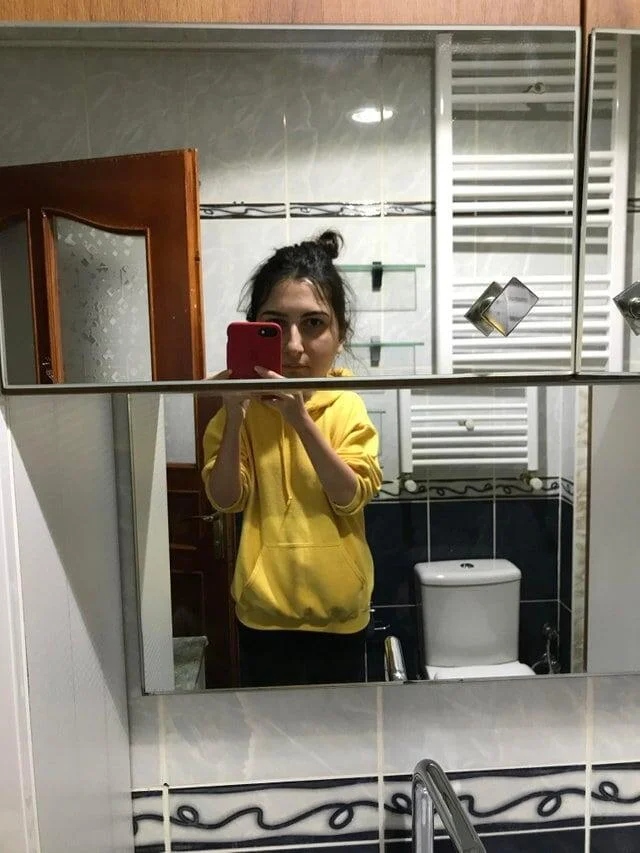 Funny Selfies (20 pics)