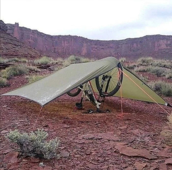 Atmospheric Hiking Photos (17 pics)