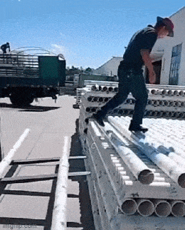 Acid GIFs, March 23 (25 gifs)