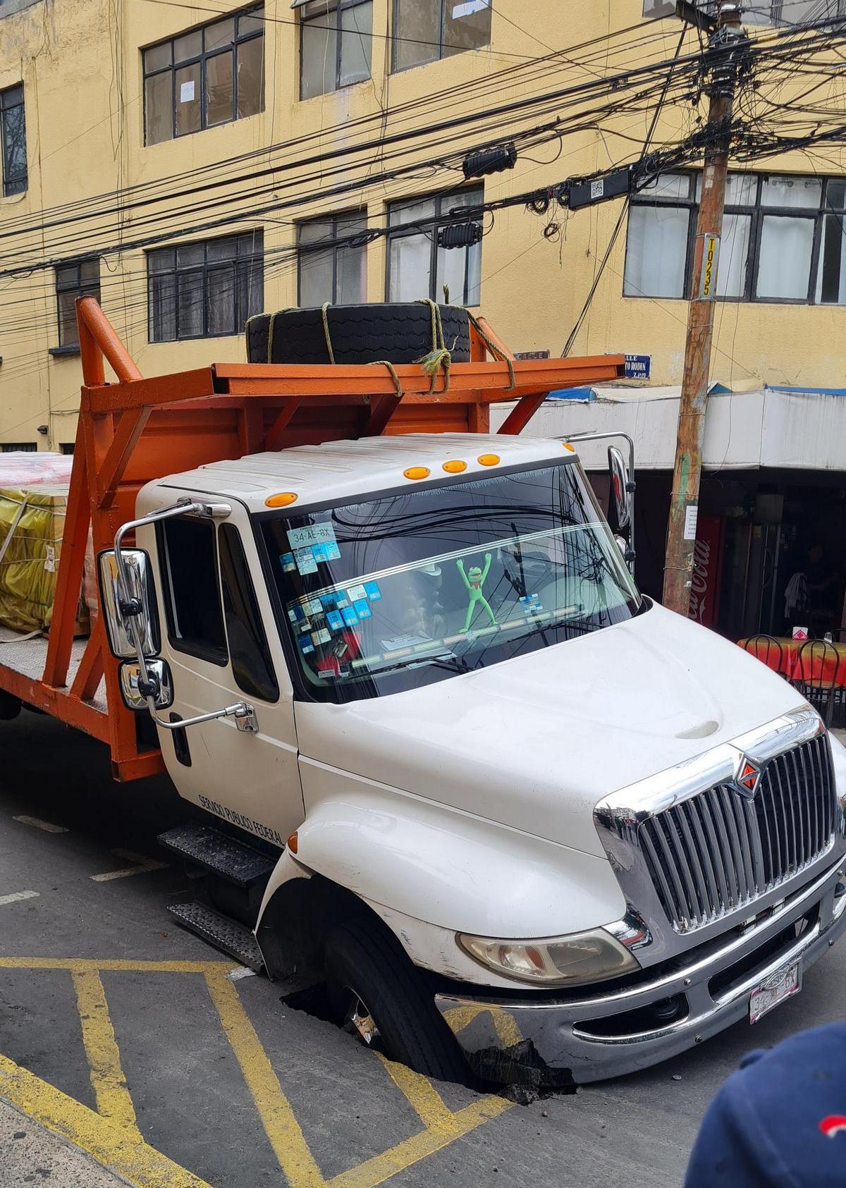 Bad Days Happen (30 pics)