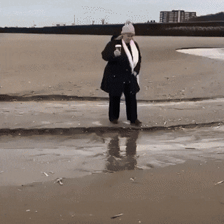 Acid GIFs, March 24 (25 gifs)