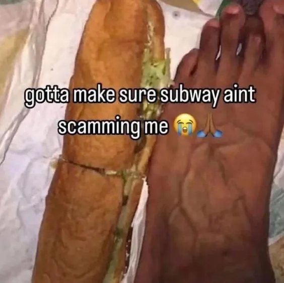 What Is Going On Here? (21 pics)