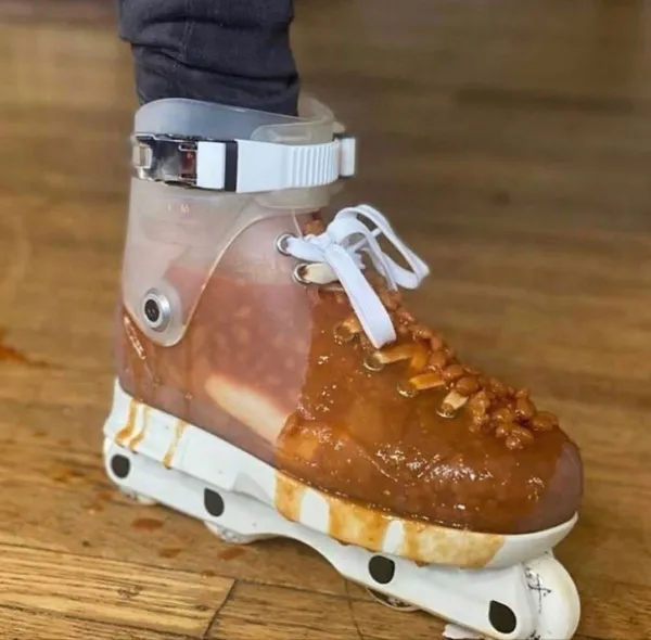What Is Going On Here? (30 pics)