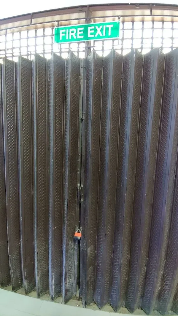 They Don't Care About Safety (27 pics)